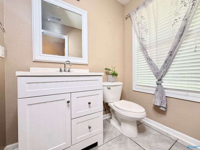 3070 Castlecreek Drive, Madison, AL 35756