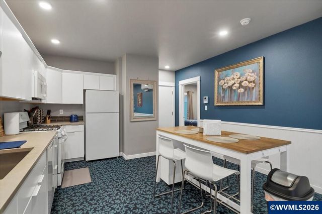 227 Commercial St NE, Salem, OR 97301