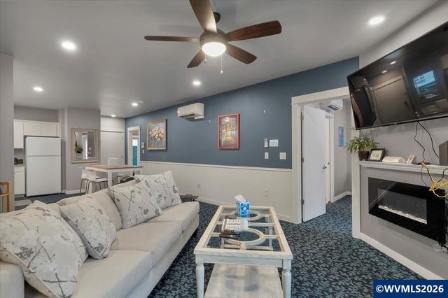 227 Commercial St NE, Salem, OR 97301