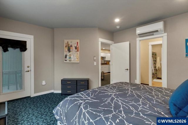 227 Commercial St NE, Salem, OR 97301