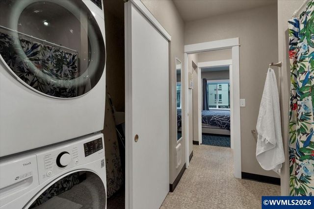 227 Commercial St NE, Salem, OR 97301