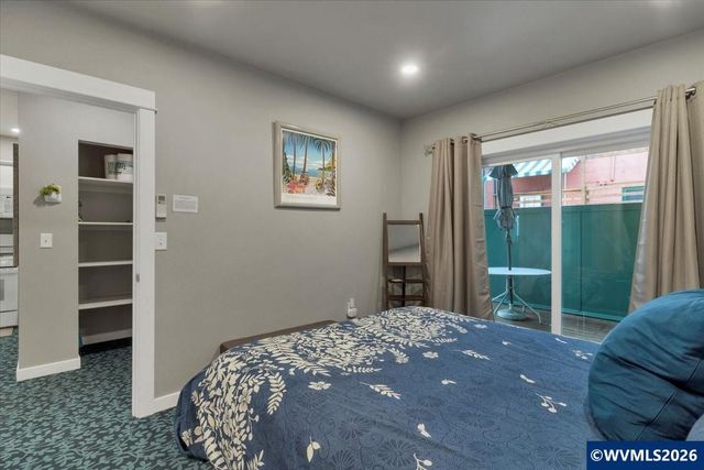 227 Commercial St NE, Salem, OR 97301