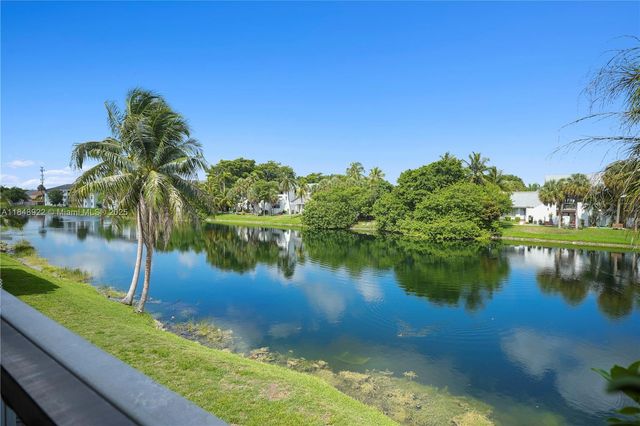 8330 SW 154th Ave 37, Miami, FL 33193
