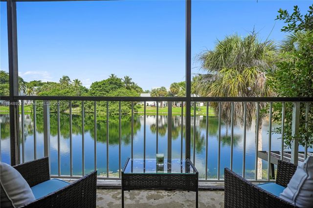 8330 SW 154th Ave 37, Miami, FL 33193