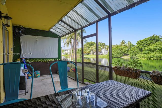 8330 SW 154th Ave 37, Miami, FL 33193