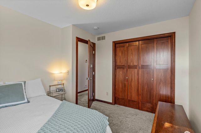 485 Rosewood Road, Northfield, MN 55057