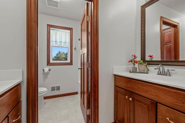 485 Rosewood Road, Northfield, MN 55057