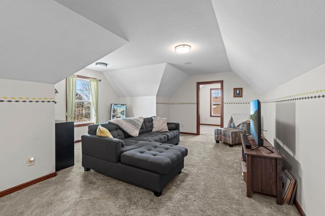 485 Rosewood Road, Northfield, MN 55057