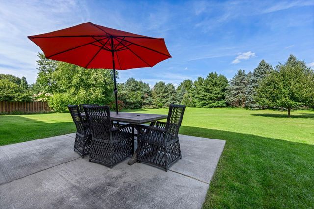 485 Rosewood Road, Northfield, MN 55057