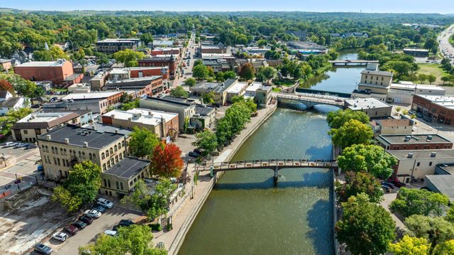 485 Rosewood Road, Northfield, MN 55057