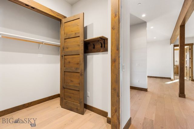 33 Leachman Lane, Bozeman, MT 59718