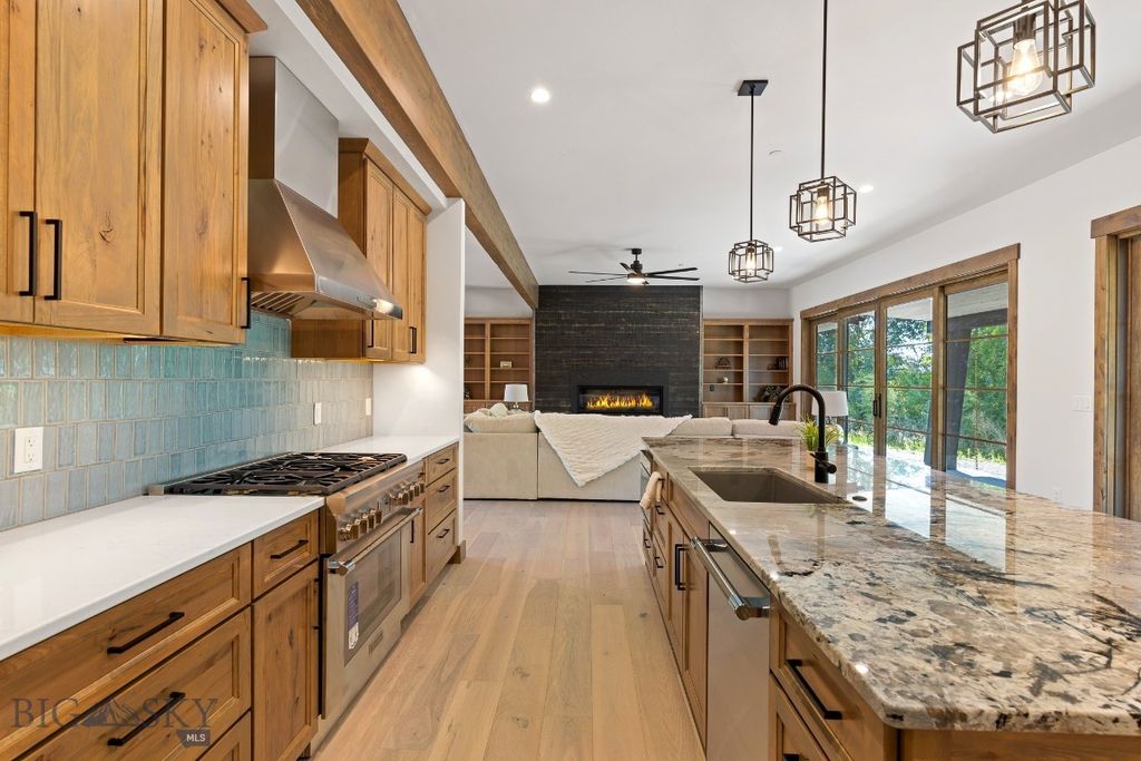 33 Leachman Lane, Bozeman, MT 59718