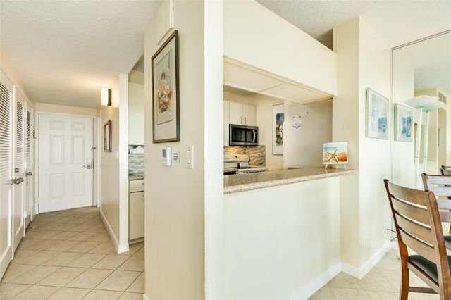 1401 E Beach Drive 209, Galveston, TX 77550