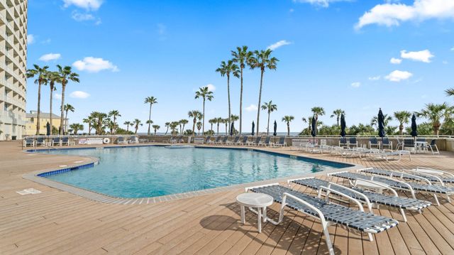 1401 E Beach Drive 209, Galveston, TX 77550