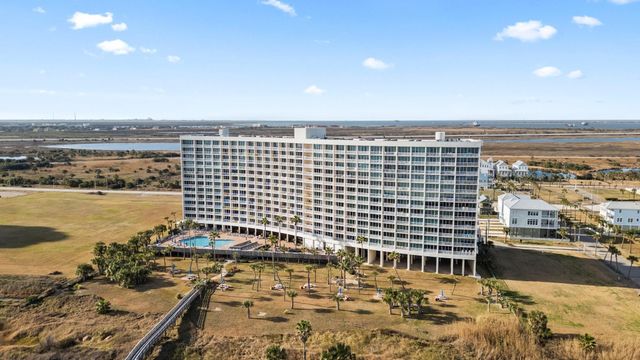 1401 E Beach Drive 209, Galveston, TX 77550