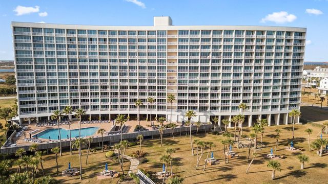 1401 E Beach Drive 209, Galveston, TX 77550