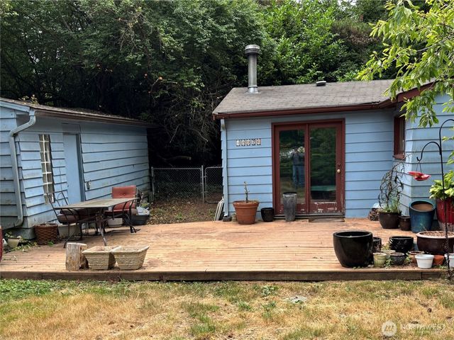 18926 5th Avenue NE, Shoreline, WA 98155