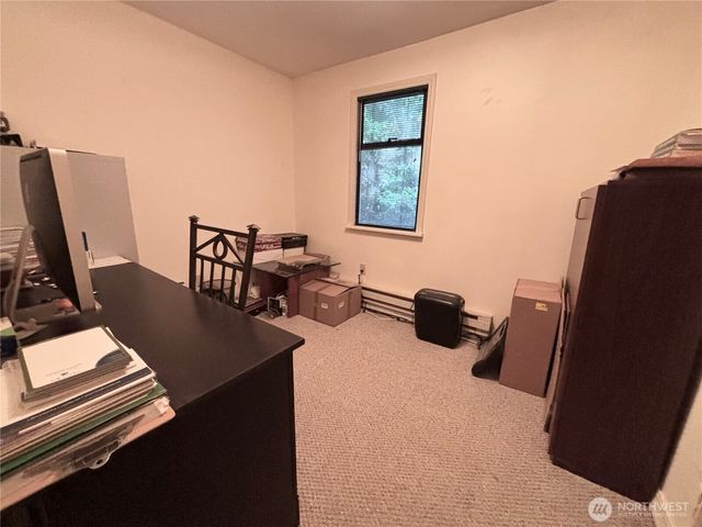 18926 5th Avenue NE, Shoreline, WA 98155