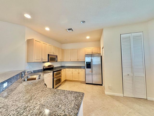23265 Carolwood Lane 201, Boca Raton, FL 33428