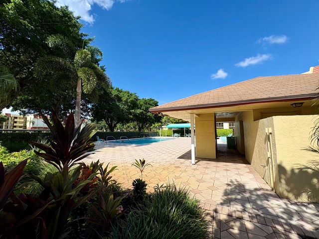 23265 Carolwood Lane 201, Boca Raton, FL 33428
