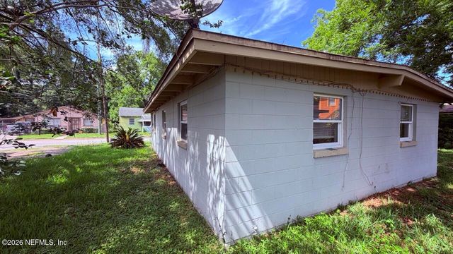 1576 W 13TH Street, Jacksonville, FL 32209