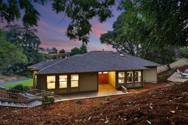 22755 San Juan Road, Cupertino, CA 95014