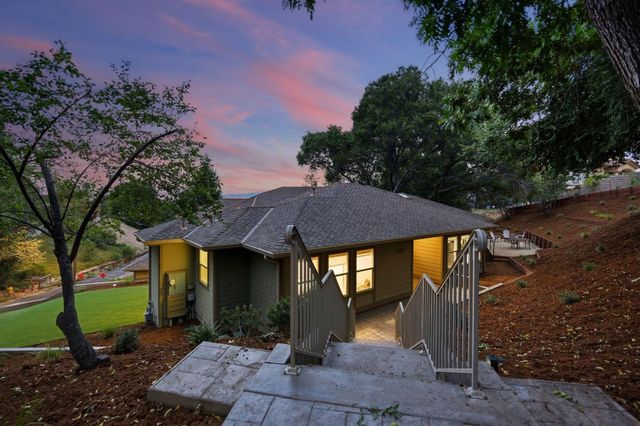 22755 San Juan Road, Cupertino, CA 95014