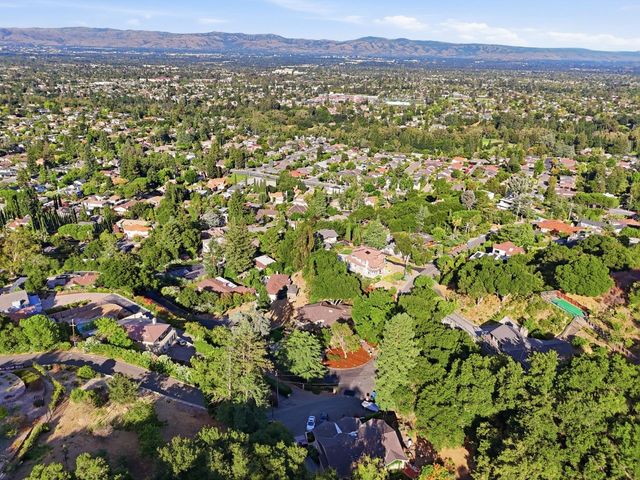 22755 San Juan Road, Cupertino, CA 95014
