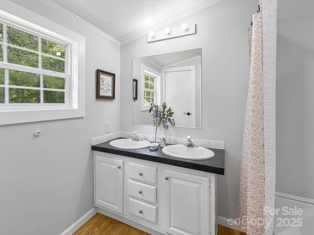 37 Motts Drive, Candler, NC 28715