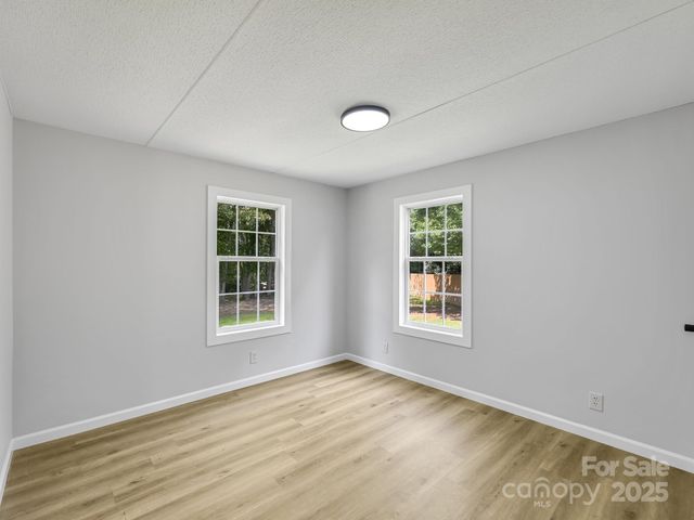 37 Motts Drive, Candler, NC 28715