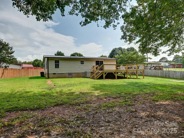 37 Motts Drive, Candler, NC 28715