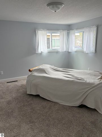 815 E State Street, East Tawas, MI 49830