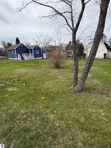 815 E State Street, East Tawas, MI 49830