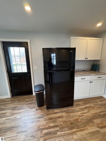 815 E State Street, East Tawas, MI 49830
