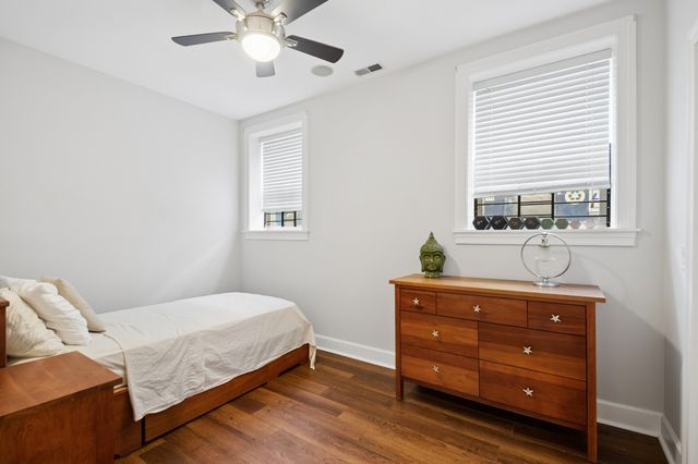 1215 W NORWOOD Street 1, Chicago, IL 60660