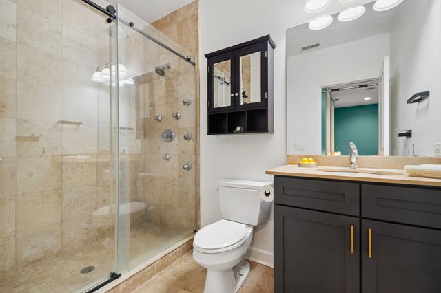 1215 W NORWOOD Street 1, Chicago, IL 60660