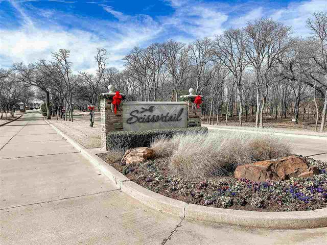 1009 NE Scissortail Drive, Lawton, OK 73507