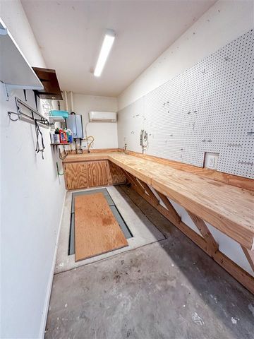 1009 NE Scissortail Drive, Lawton, OK 73507