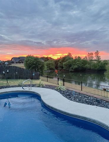 1009 NE Scissortail Drive, Lawton, OK 73507