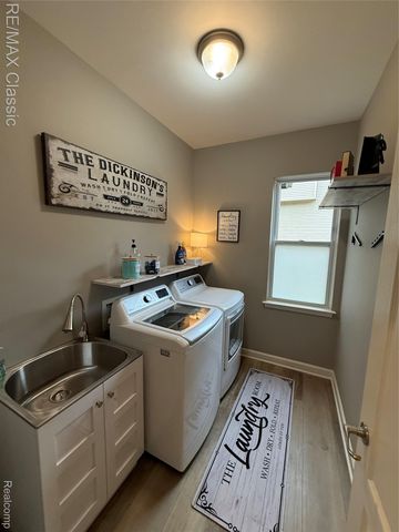 8410 Hummingbird, Commerce Charter Township, MI 48382