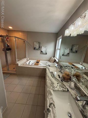 8410 Hummingbird, Commerce Charter Township, MI 48382