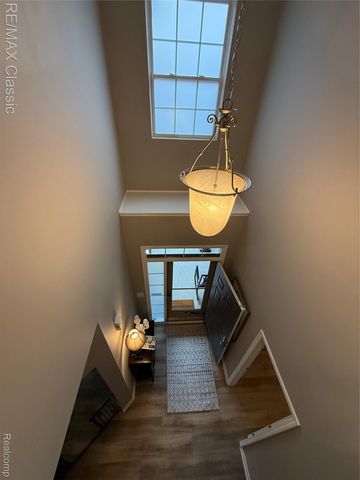 8410 Hummingbird, Commerce Charter Township, MI 48382