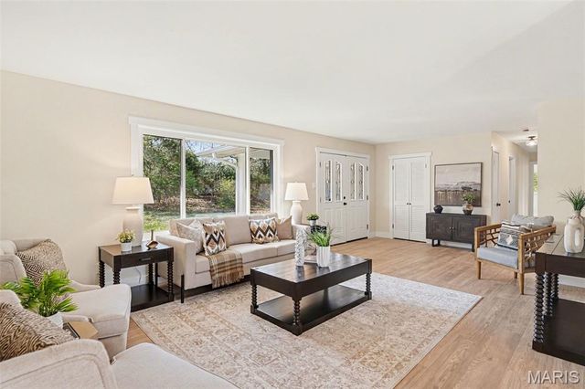 2901 Jack Lynn Drive, Imperial, MO 63052