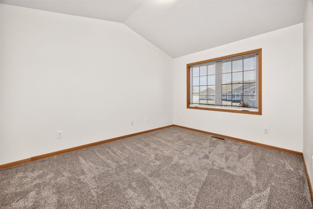 1183 S 52nd Street 1303, West Des Moines, IA 50265