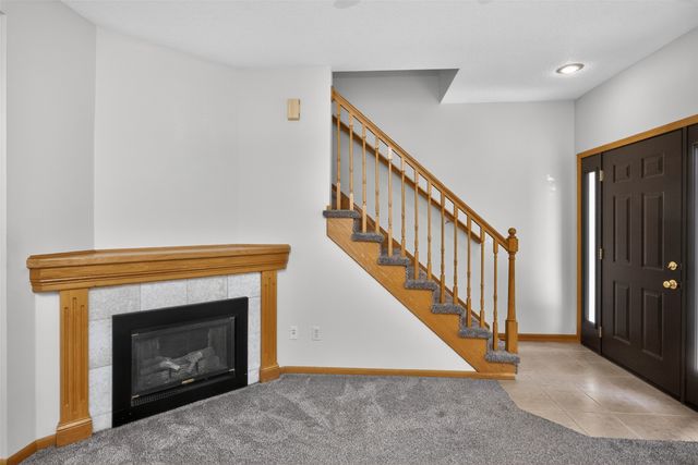 1183 S 52nd Street 1303, West Des Moines, IA 50265