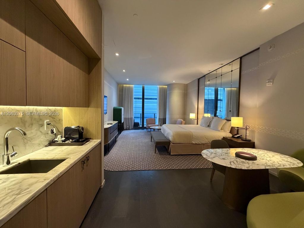 800 S Miami Avenue 309, Miami, FL 33130