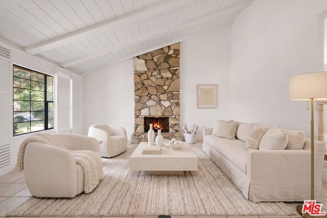 1844 Michael Lane, Pacific Palisades, CA 90272