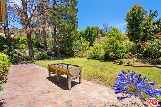 1844 Michael Lane, Pacific Palisades, CA 90272