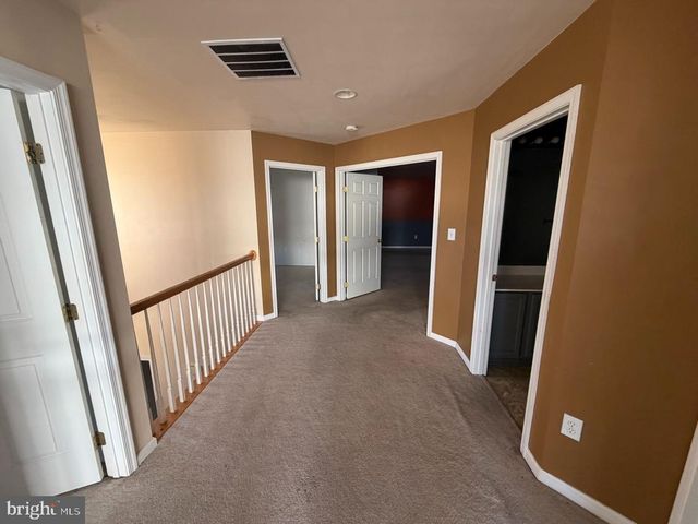 32 SEMINOLE DR, York, PA 17403