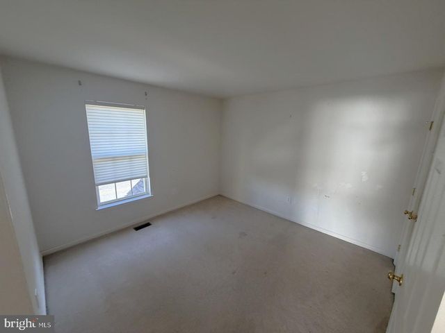 32 SEMINOLE DR, York, PA 17403